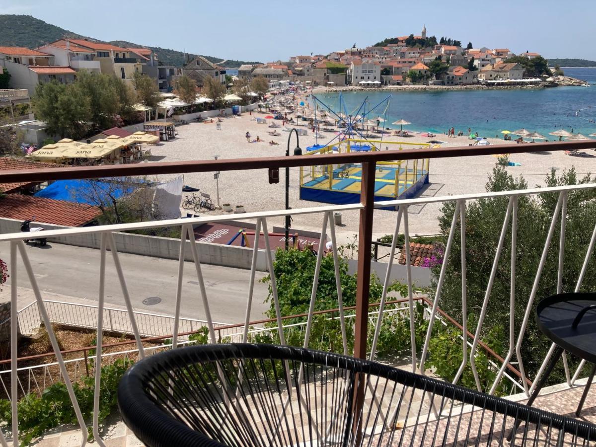 Rooms 22 - Beachfront Primošten Εξωτερικό φωτογραφία