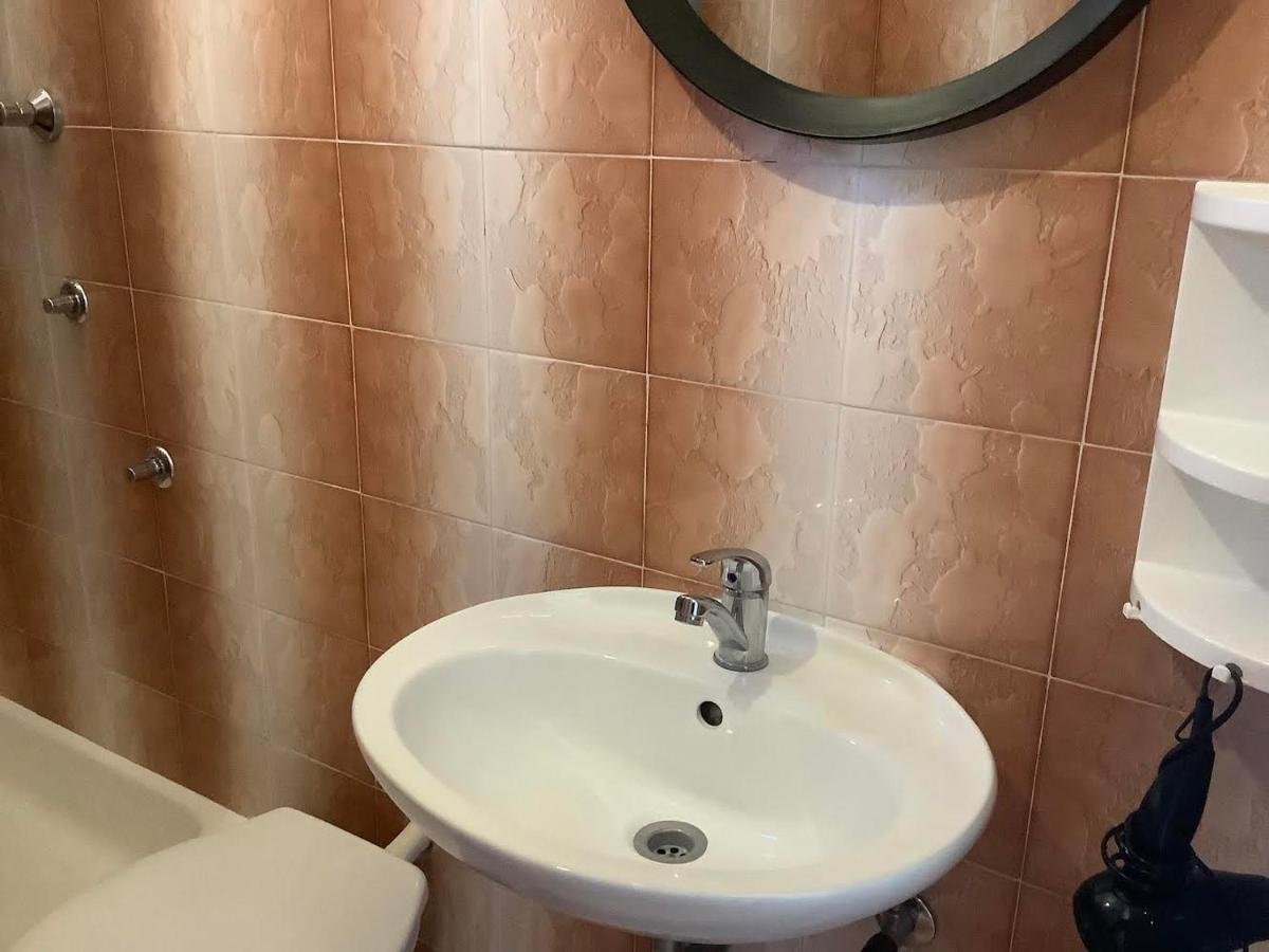 Rooms 22 - Beachfront Primošten Εξωτερικό φωτογραφία