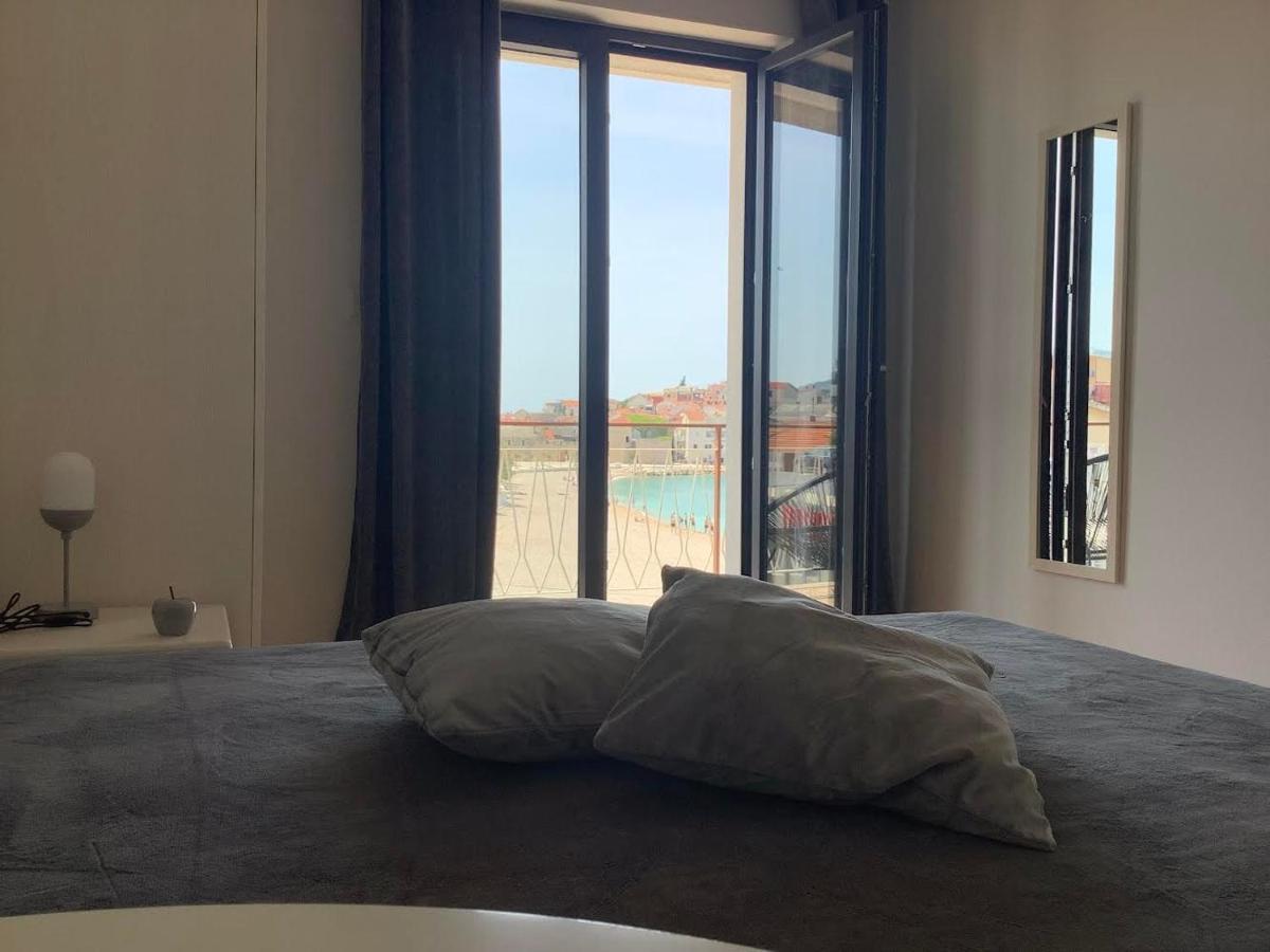 Rooms 22 - Beachfront Primošten Εξωτερικό φωτογραφία