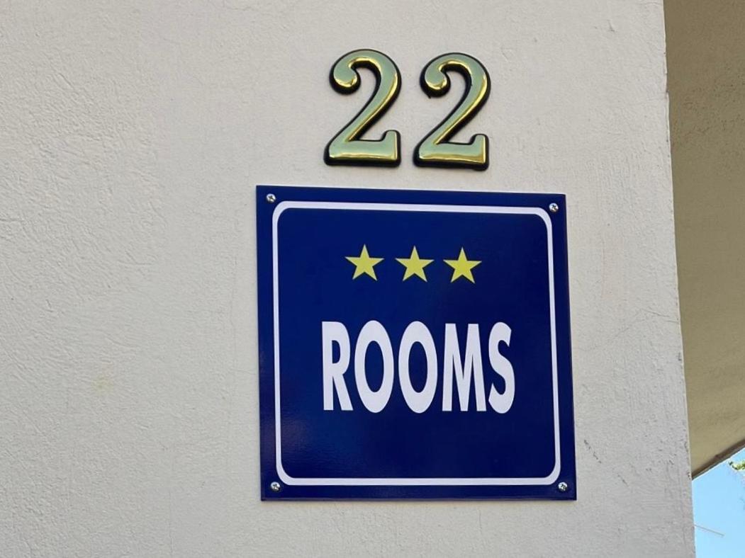 Rooms 22 - Beachfront Primošten Εξωτερικό φωτογραφία