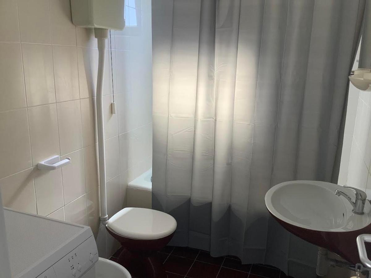 Rooms 22 - Beachfront Primošten Εξωτερικό φωτογραφία